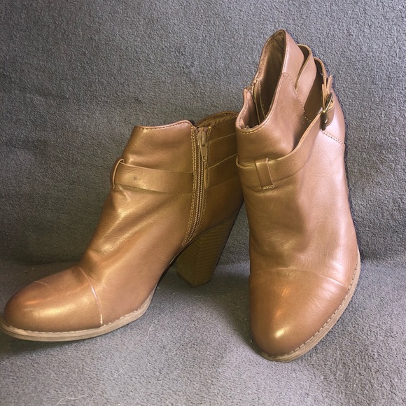 Lauren Conrad Tan Booties - Picture 2 of 2
